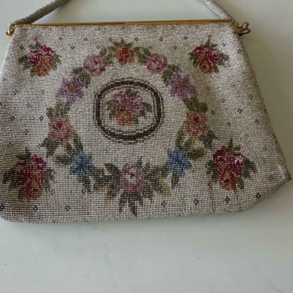 Vintage Floral Metal
Beaded Bag - Picture 3 of 5